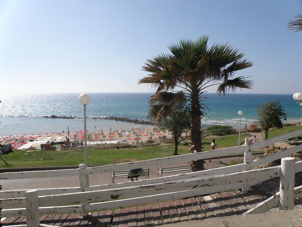 Spat Beach Bat Yam Extérieur photo
